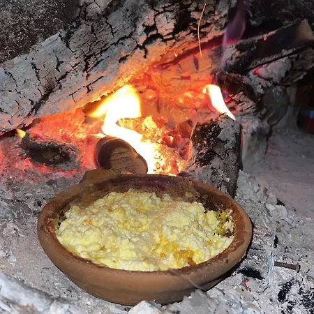 Bovilla Canyon 3* 地拉那