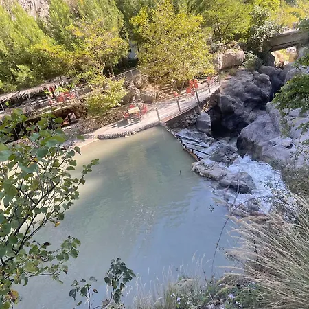 Bovilla Canyon מלון